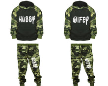 將圖片載入圖庫檢視器 Hubby and Wifey matching top and bottom set, Camo Green hoodie and sweatpants sets for mens, camo hoodie and jogger set womens. Couple matching camo jogger pants.