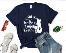 將圖片載入圖庫檢視器 Cat Mother Wine Lover t shirts for women. Custom t shirts, ladies t shirts. Navy Blue shirt, tee shirts.