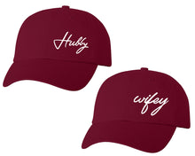 將圖片載入圖庫檢視器 Hubby and Wifey matching caps for couples, Maroon baseball caps.White color Vinyl Design