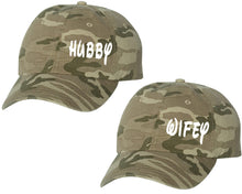 將圖片載入圖庫檢視器 Hubby and Wifey matching caps for couples, Tan Camo baseball caps.