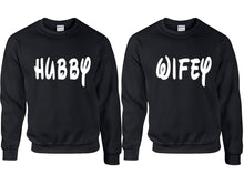 將圖片載入圖庫檢視器 Hubby and Wifey couple sweatshirts. Black sweaters for men, sweaters for women. Sweat shirt. Matching sweatshirts for couples