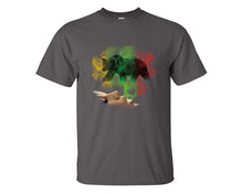 將圖片載入圖庫檢視器 Woman Rasta Smoke Bear custom t shirts, graphic tees. Charcoal t shirts for men. Charcoal t shirt for mens, tee shirts.