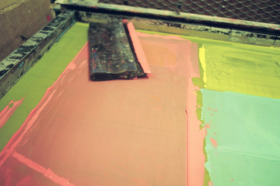 Screen Printing or Transferring Ink on Garment, Pros and Cons.
