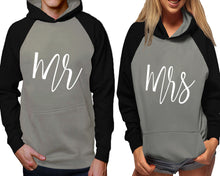 將圖片載入圖庫檢視器 Mr and Mrs raglan hoodies, Matching couple hoodies, Black Grey his and hers man and woman contrast raglan hoodies
