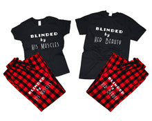 Cargar imagen en el visor de la galería, Blinded by Her Beauty and Blinded by His Muscles matching couple top bottom sets.Couple shirts, Buffalo Red_Black flannel pants for men, flannel pants for women. Couple matching shirts.

