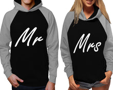 Cargar imagen en el visor de la galería, Mr and Mrs raglan hoodies, Matching couple hoodies, Grey Black his and hers man and woman contrast raglan hoodies
