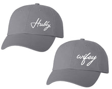 將圖片載入圖庫檢視器 Hubby and Wifey matching caps for couples, Grey baseball caps.White color Vinyl Design
