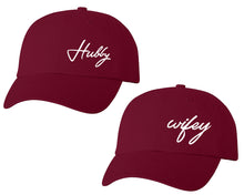 將圖片載入圖庫檢視器 Hubby and Wifey matching caps for couples, Maroon baseball caps.White color Vinyl Design
