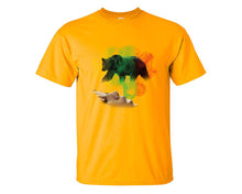將圖片載入圖庫檢視器 Woman Rasta Smoke Bear custom t shirts, graphic tees. Gold t shirts for men. Gold t shirt for mens, tee shirts.
