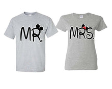 將圖片載入圖庫檢視器 Mr Mrs matching couple shirts.Couple shirts, Sports Grey t shirts for men, t shirts for women. Couple matching shirts.
